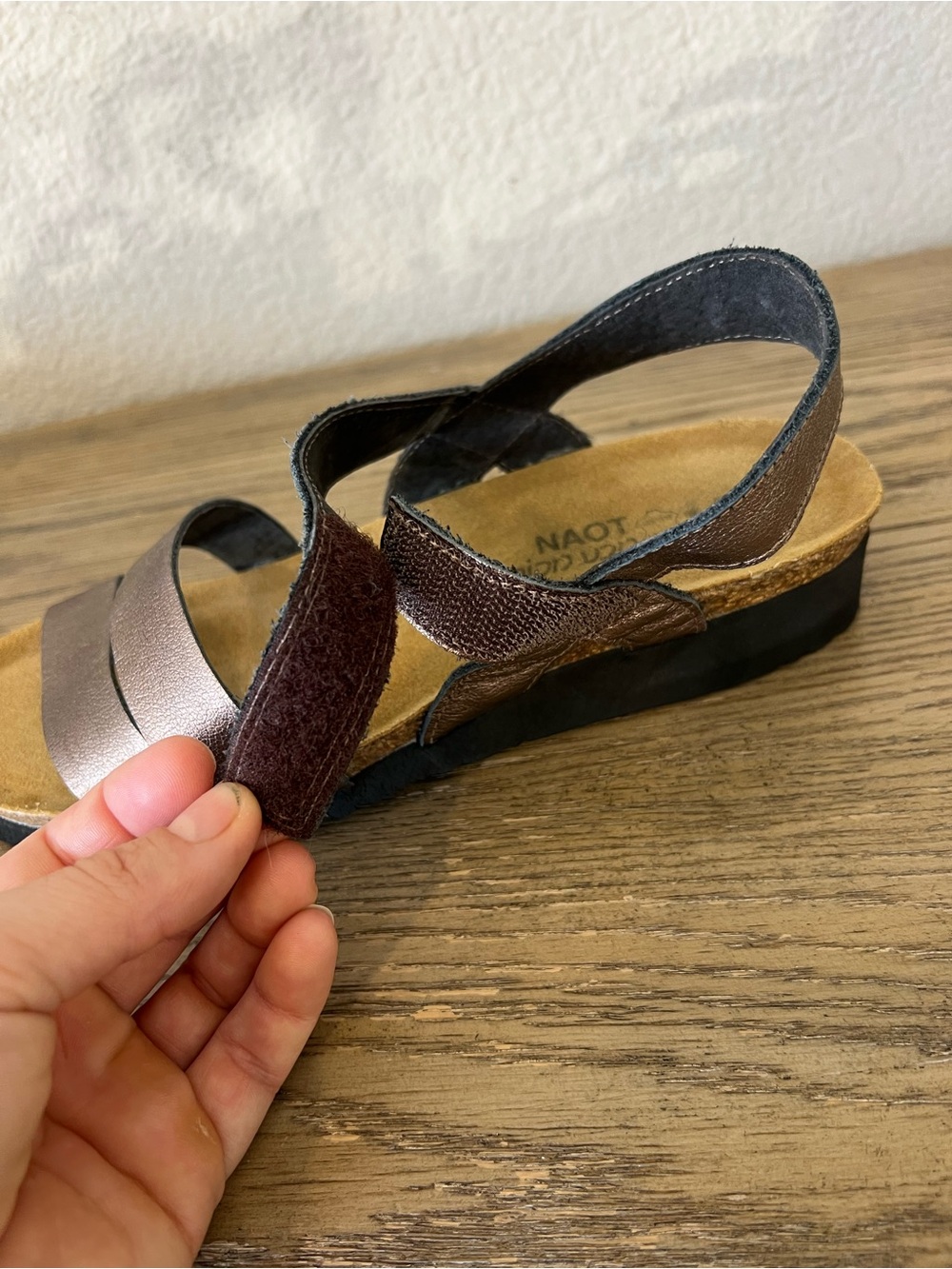 Naot Kayla sandal radiant copper leather sz 9-9.5 EU 40 comfort walking casual - Picture 5 of 12